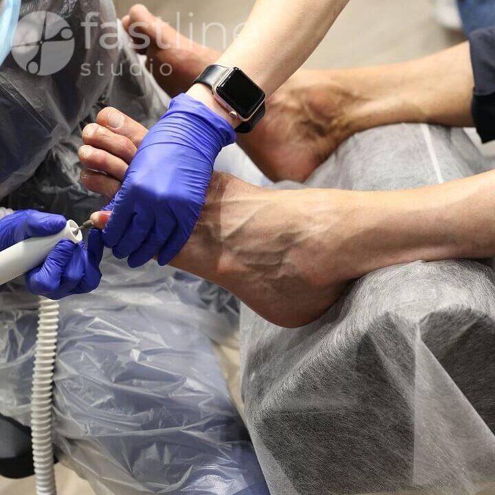 Pedicure meski