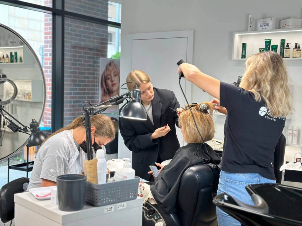 Підсумок року 2024 Fast Line Studio Підсумок року 2024 Fast Line Studio