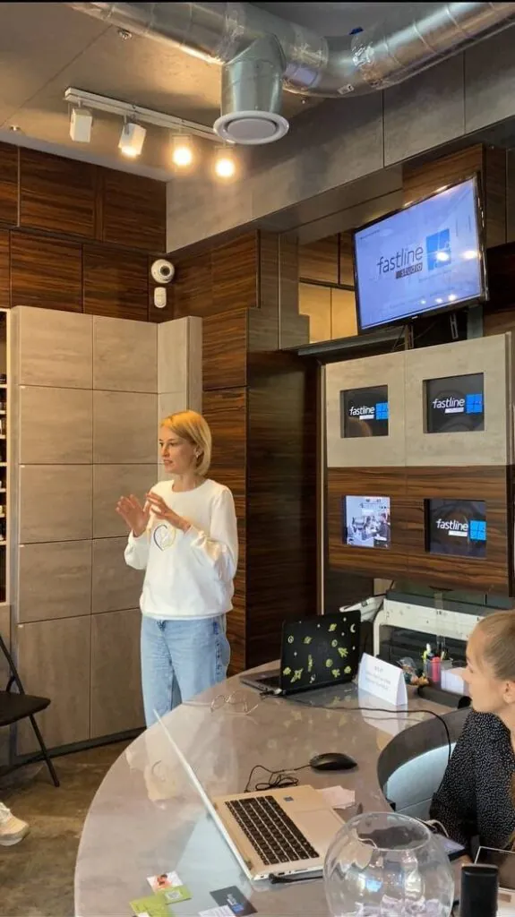 Zabka1 Zabka + Fast Line Studio