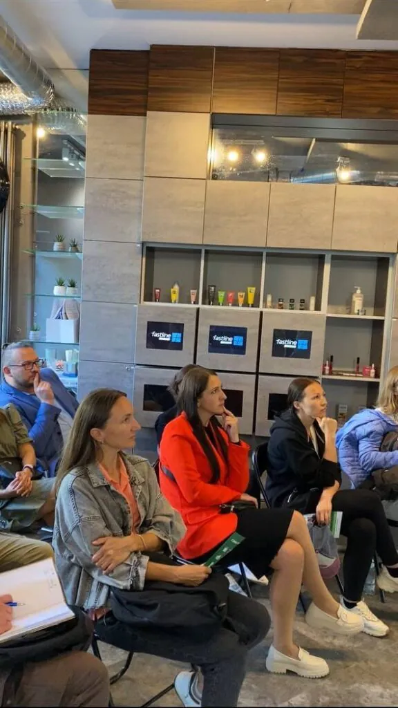 Zabka2 Zabka + Fast Line Studio