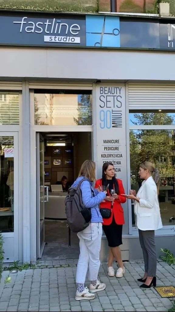 Zabka4 Zabka + Fast Line Studio