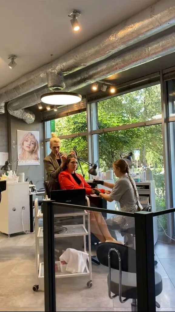 Zabka5 Zabka + Fast Line Studio