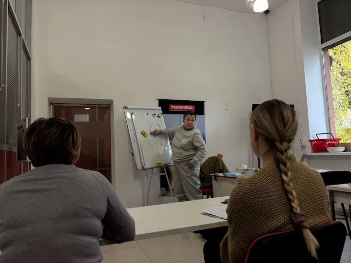 photo_2024-11-01_18-19-27 Fast Line Pro Nail Masters